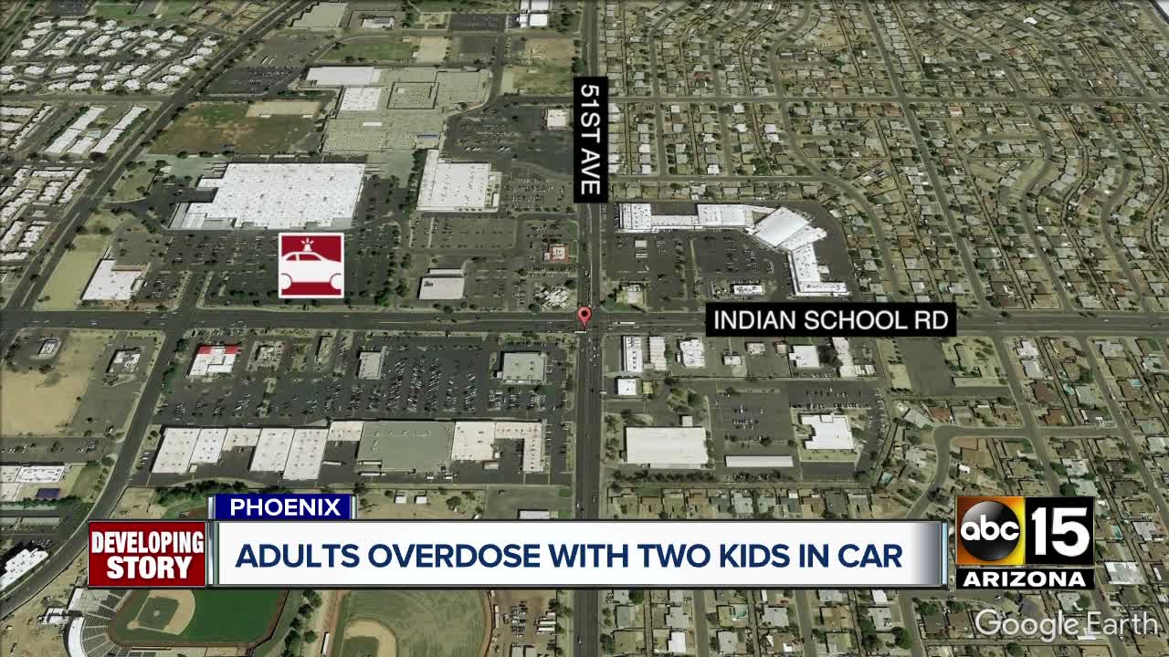 Phoenix police investigating after adults overdose with 2 kids in car