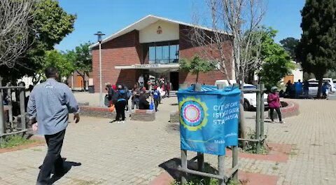 South Africa - Cape Town - World Homeless Day (Video) (F82)