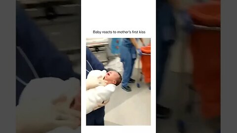 Look how the newborn KNOWS the mother! WOW! #MotherAndChildBond #UnbreakableConnection #NewbornLove