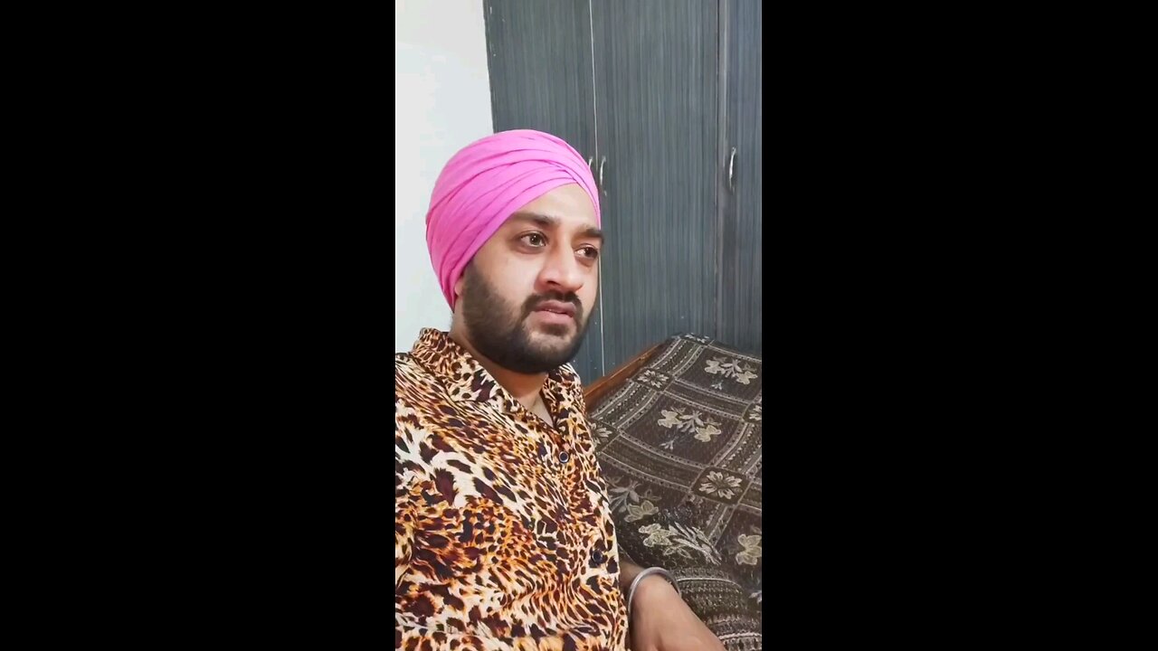 mere pande vakh kr tu main jo mrji kra🤣🤣🤣