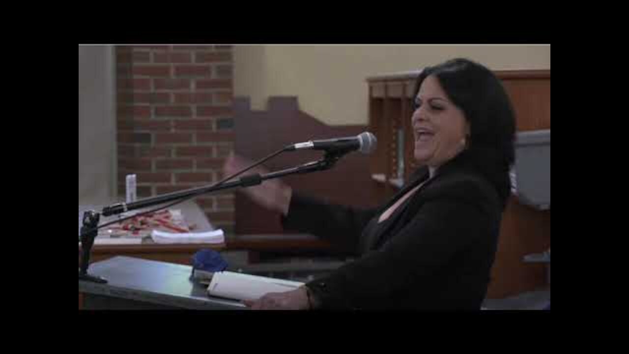 Mom in Carmel NY fights back against school board indoctriation and police hate