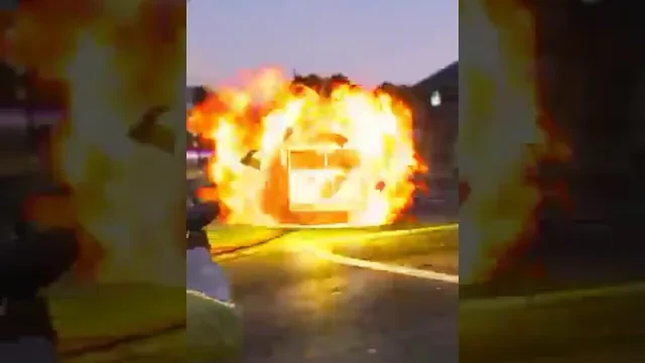 GTA V Stunt 🥵🔥#gta #gta5 #gtashorts #shorts #ytshorts #trending #viralshorts #drift #cardrift #stunt