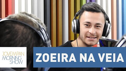 Fred mostra como tatuou a palavra “zoeira” após entrar nos Desimpedidos | Morning Show