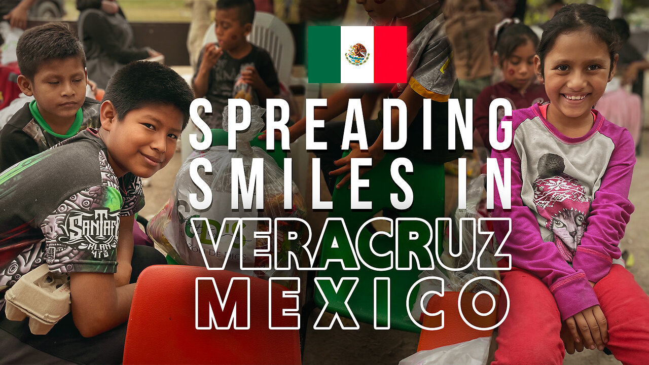 Spreading SMILES In Veracruz, Mexico! 🙂