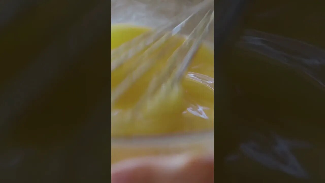 Free Sound Effect - Whisking an Egg