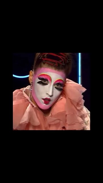 The sinister music, the face paint, the clothing and the walks.