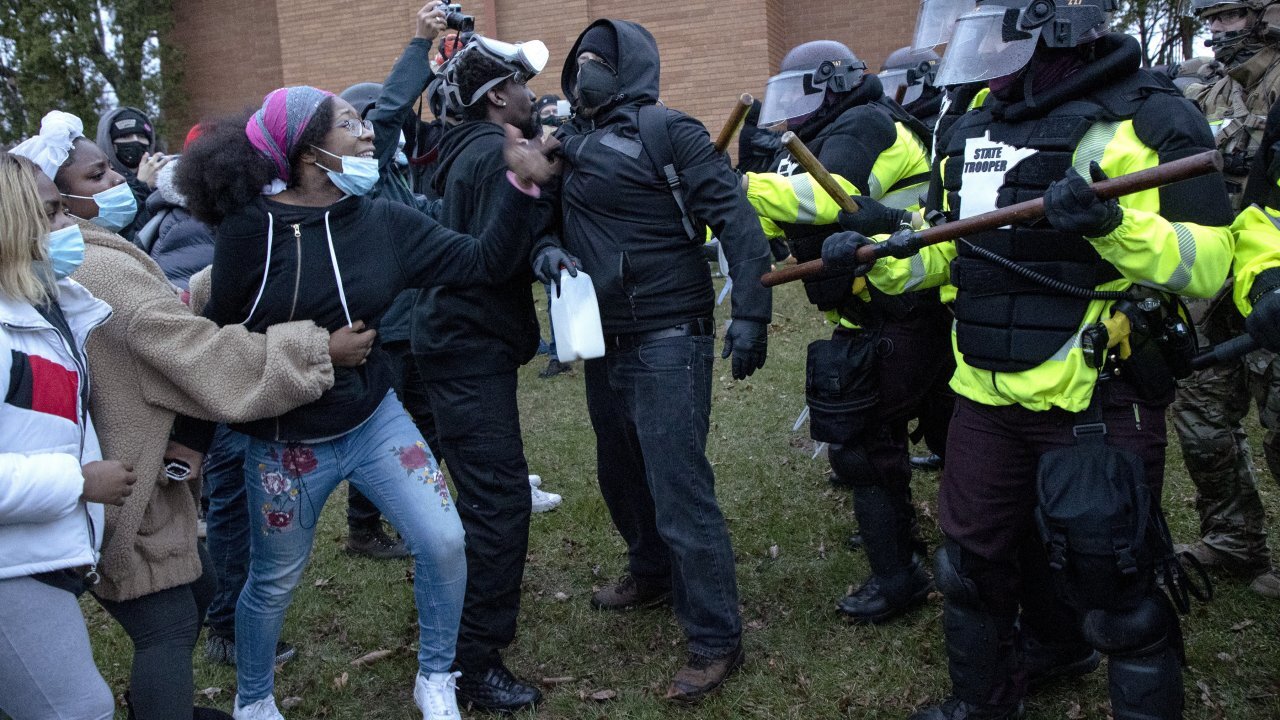 Minnesota Police Fire Tear Gas At Protesters