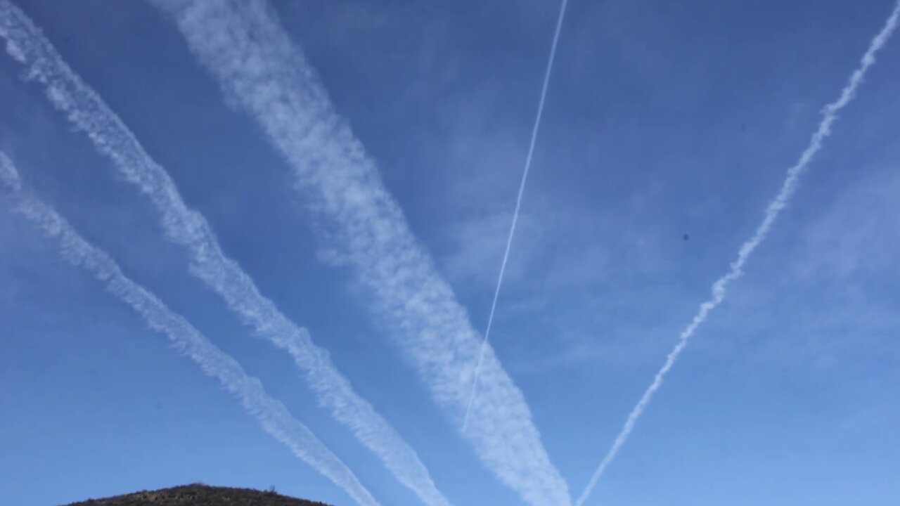 Chemtrails - Smugi chemiczne #411