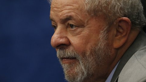 Former Brazilian Leader Ends Presidential Bid From Behind Bars