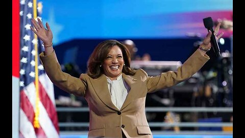 Harris Urges Dems to Fight in Surprise DNC Appearance