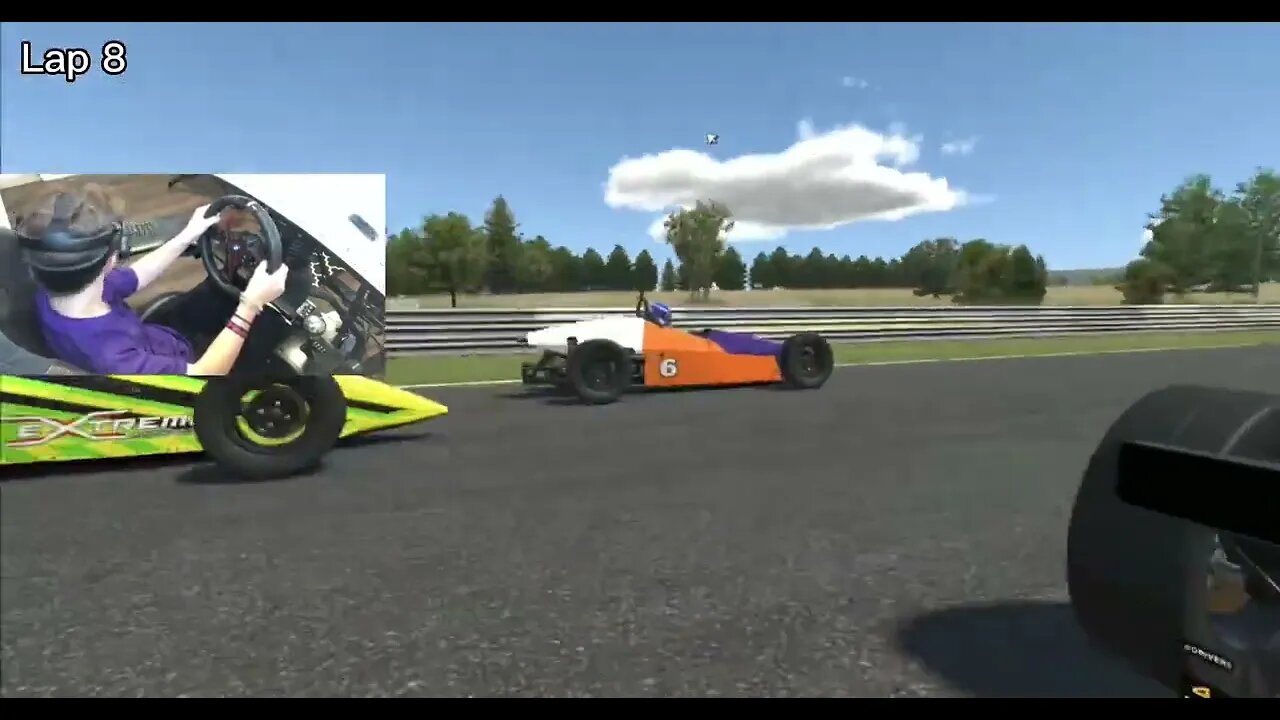 iRacing Week 7, Formula Vee. (P4-P1) Awesome Race!
