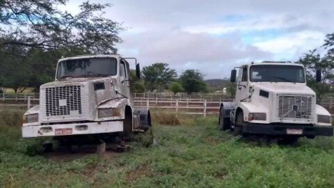 🚚 Caminhões Abandonados Repousando Brasil 📉 Oliveira Isaias