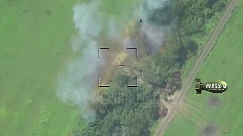 Russian 'Lancet' kamikaze drone hits M777 howitzer in Ugledar