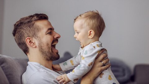 Baby conversation with dad