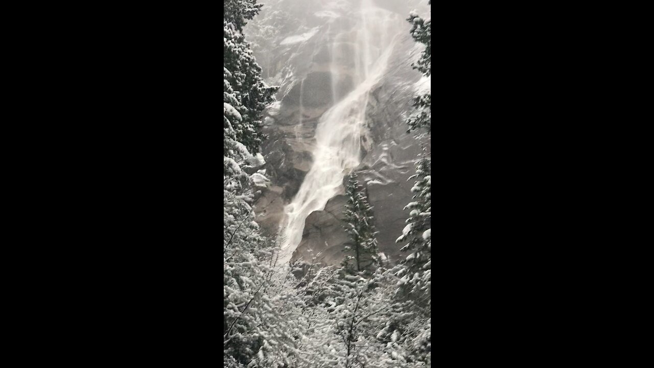 Shannon Falls, BC