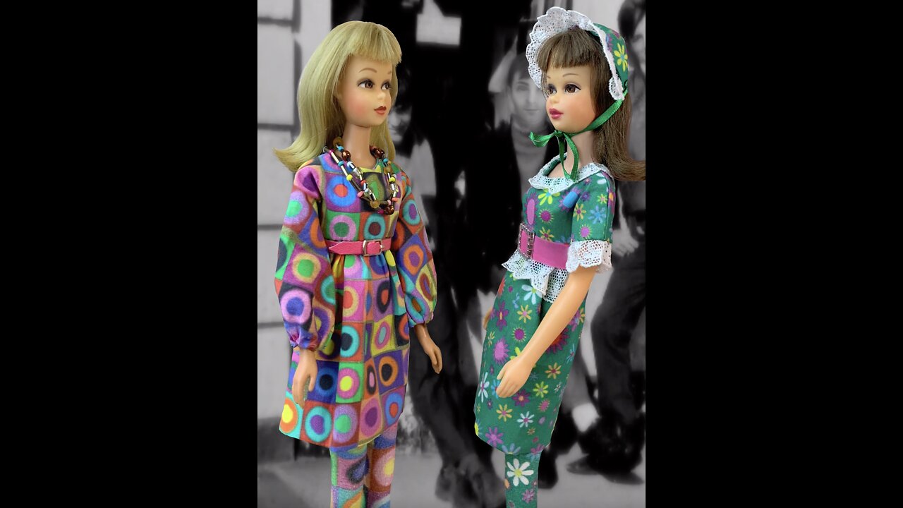 Barbie, Friends and Theater | Two Vintage Mod Francie Dolls