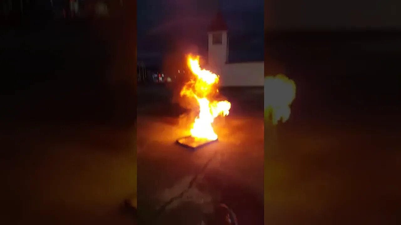 This Is What Happens When You Add Water To A Grease Fire