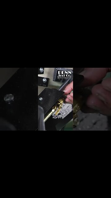 Using a Mitering Horizontal Bandsaw