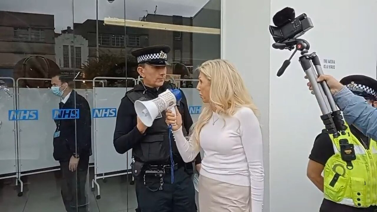 Us and Kate Shemirani Shut Vaccine Centre 30.08.21