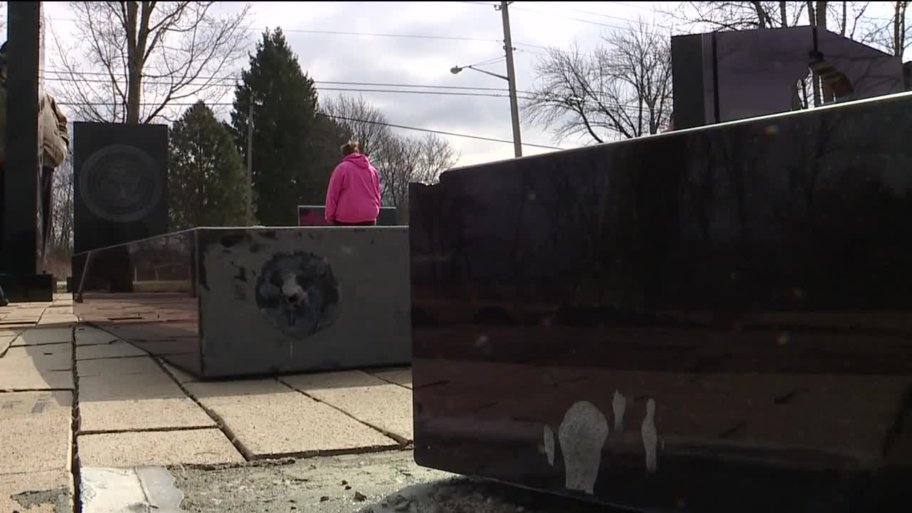 Monument in Medina County for Gold Star military families damaged by vandals