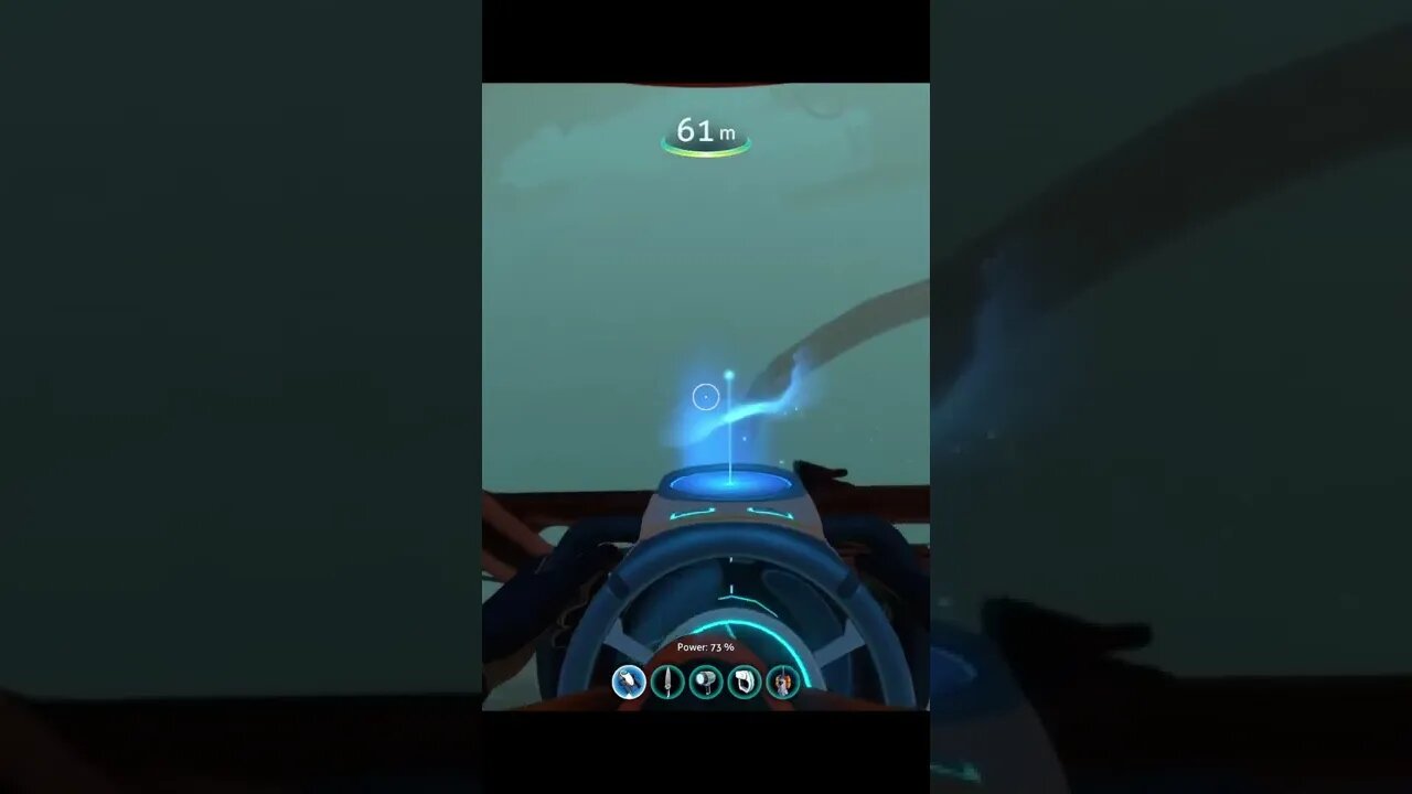 my first glimpse of a reaper leviathan - Subnautica