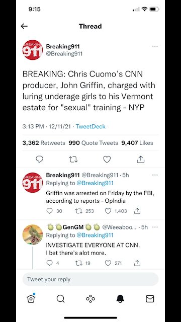 This was filmed by one of my admins at her house. What do you think it is? 👇