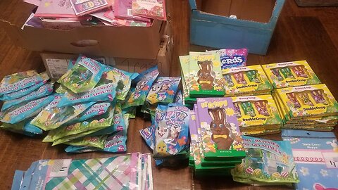 OUR BIGGEST CANDY HAUL EVER AT DOLLAR TREE!!!