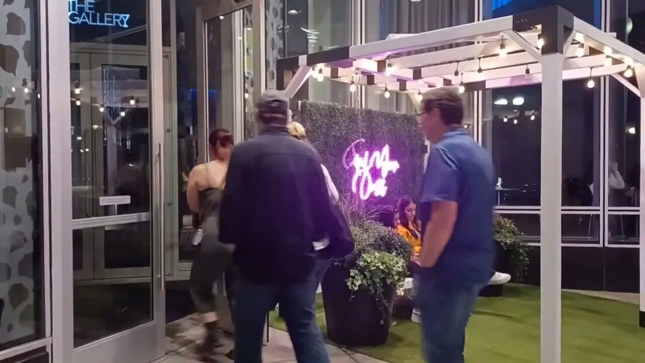 entertainment at the W Hotel on Stuart Street