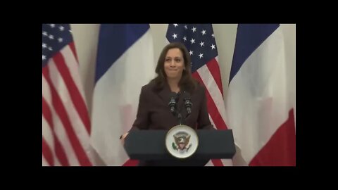 Kamala Harris Panics, Tells Staff To Call On Reporters From Pre Approved List