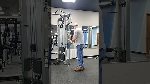 Triceps 💪 pull downs, Crazy 🤪 old man