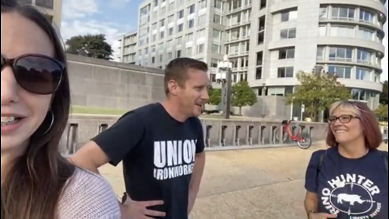 William Attig Talks To Two Anarchist Stalkers Who just Verbally Attacked Ashli Babbitt's Mother