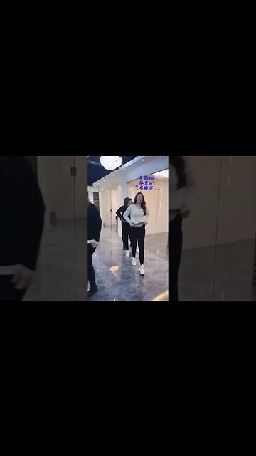 Chinese Girls Online #929. Chubby Parade