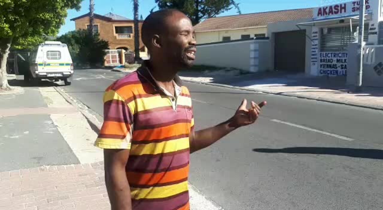 SOUTH AFRICA - Cape Town - Pakistani shop shooting (Video) (vsd)