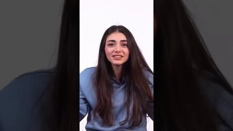 İlk kazandığın parayla ne yaptın? #ÖzgeTörer #BalaHatun #KuruluşOsman