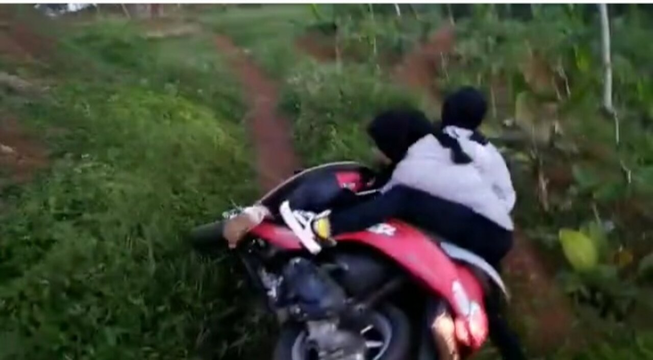 women's motorcycle fall