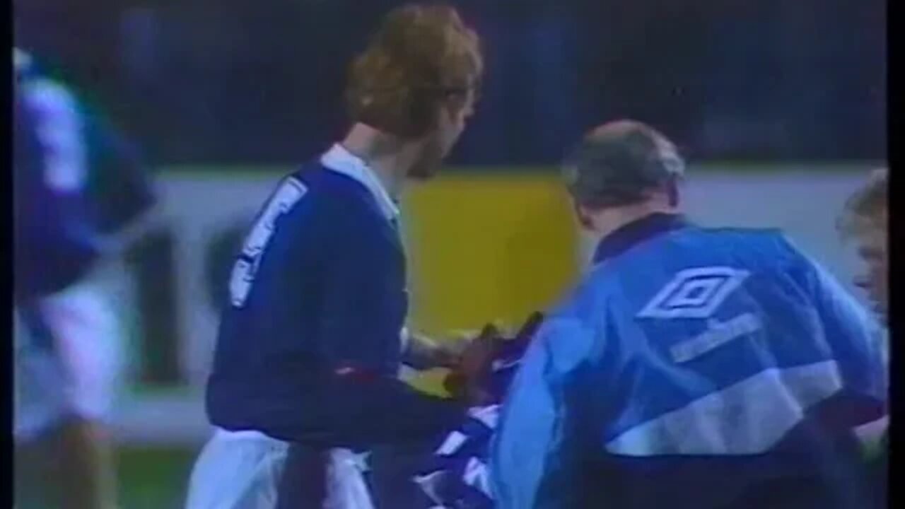 1990 FIFA World Cup Qualification - Scotland v. France