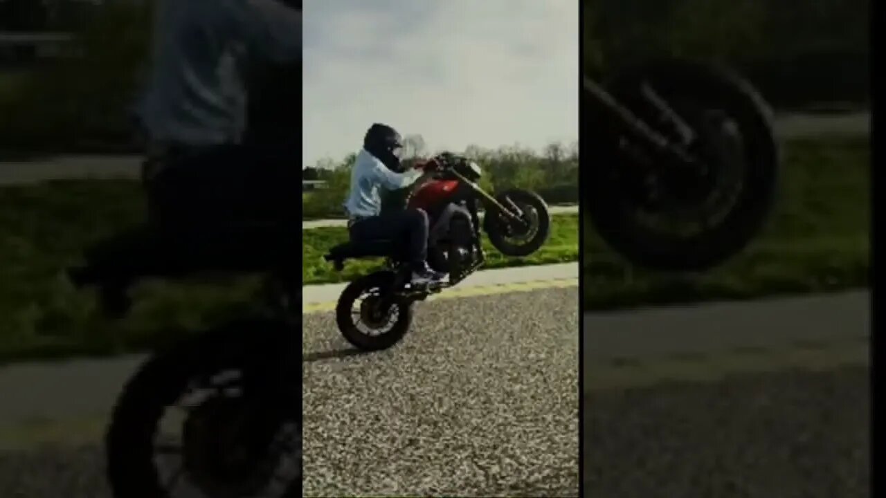 YAMAHA MT09 WHEELIE