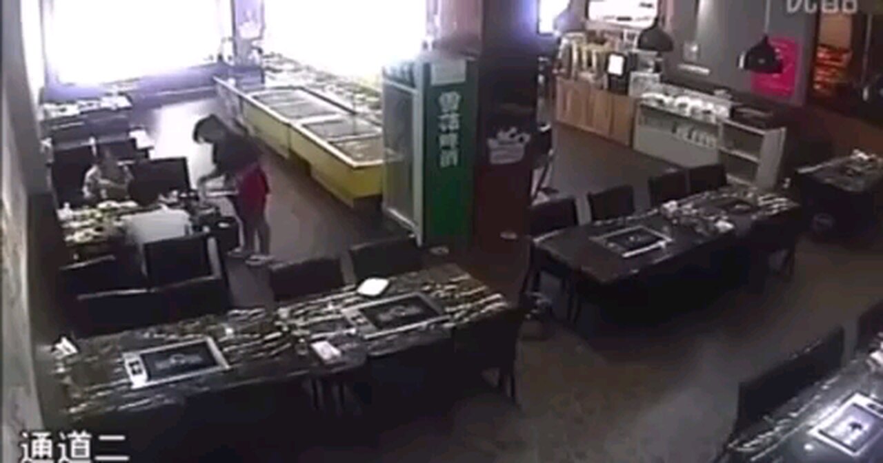 Waitress Accidentally Sets Customer On Fire