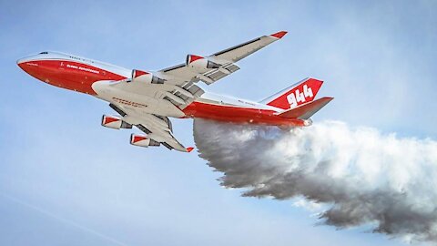 Firefighter's plane dumps 70 tons of water on a forest in Chile