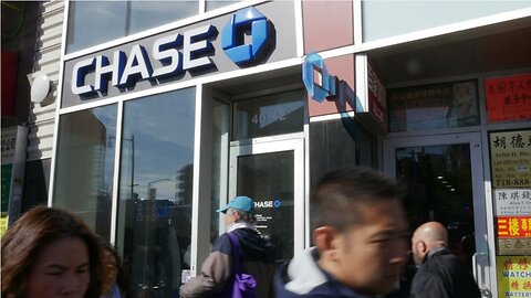 Chase Takes Down Tweet That Critiqued It's Users