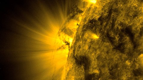 Are There Giant Tornadoes On The Sun's Surface?