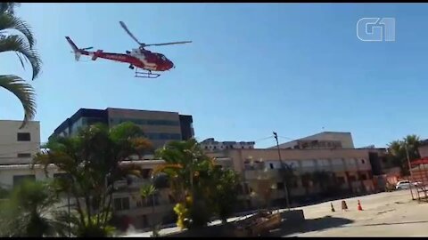 Helicopter falls from the sky and a disaster happens