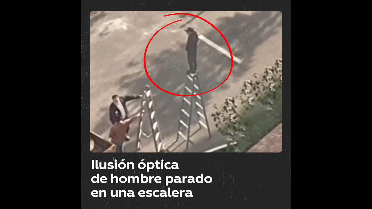 Ilusión óptica: ¿De verdad este hombre está parado sobre la escalera?