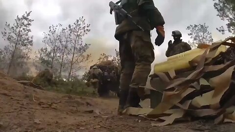 MoD Russia: ☀️ Central MD’s artillerymen waking up the enemy.