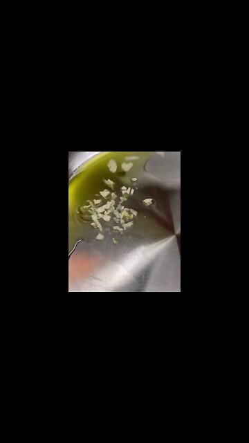 General Tsos chicken tutorial | @royaleeats on IG 🐓🔥🤑 #shorts