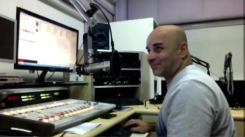 Programa Tape-Deck com Fábio Pirajá na Rádio Cidade FM 97,7 Vila Velha (2013)