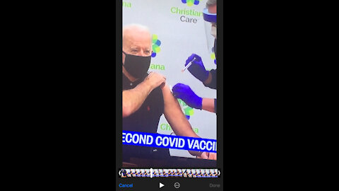 Biden uses fake syringes to fake getting covid 19 vaccination