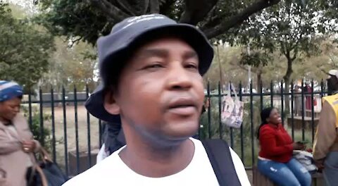 SOUTH AFRICA - KwaZulu-Natal - Interviews with people surrounding Zuma Trial - Day 2 (Videos) (3bK)