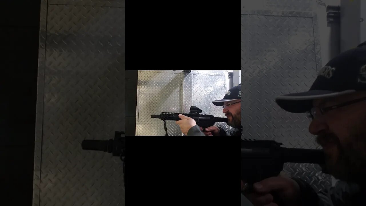 300 blk with subsonic rounds. No supprerssor vs suppressed. #shorts