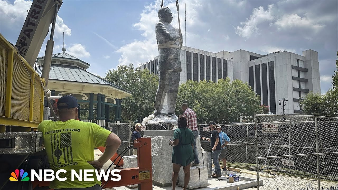 Statue of John Lewis replaces Confederate monument